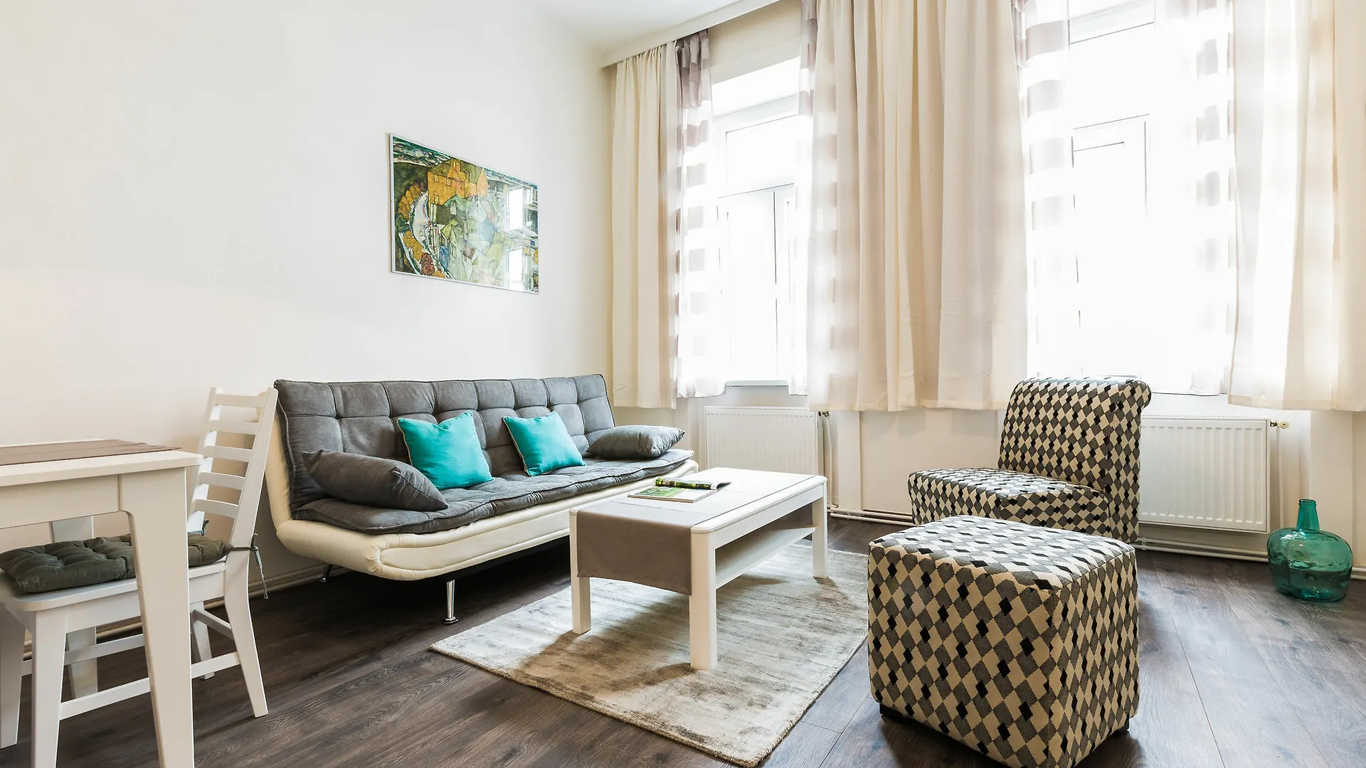 Holiday & Business Apartments Vienna Austria