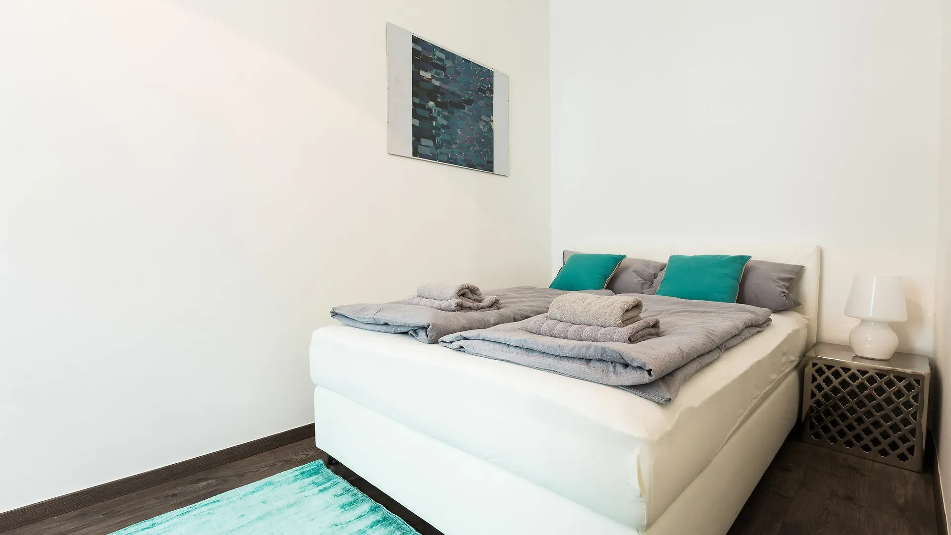 Holiday & Business Apartments Vienna Austria